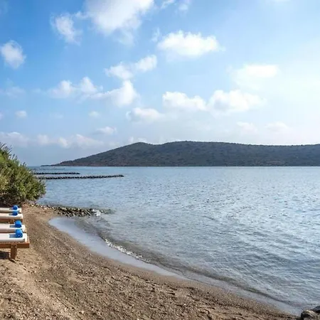 Villa Blue Island *